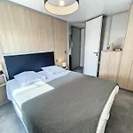 Cosy Avec Piscine Chauffee, Terrasse Et Parking A 2 Pas De La De - Fr-1-361-480 Horská chata