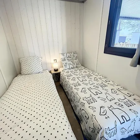 Cosy Avec Piscine Chauffee, Terrasse Et Parking A 2 Pas De La De - Fr-1-361-480