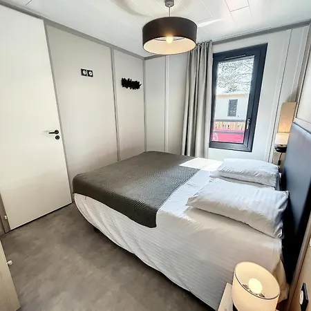 Cosy Avec Piscine Chauffee, Terrasse Et Parking A 2 Pas De La De - Fr-1-361-480 Шале