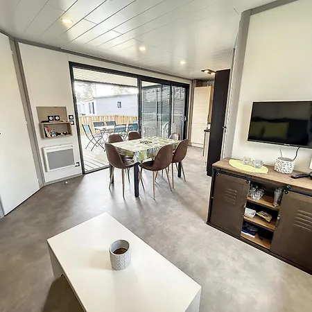 Cosy Avec Piscine Chauffee, Terrasse Et Parking A 2 Pas De La De * Jullouville-les-Pins