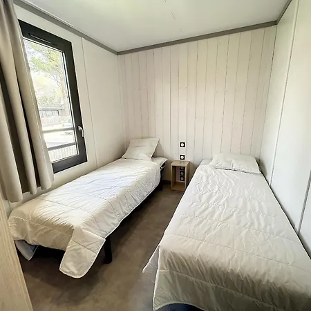 Cosy Avec Piscine Chauffee, Terrasse Et Parking A 2 Pas De La De - Fr-1-361-480 *