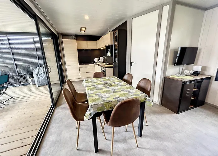 Cosy Avec Piscine Chauffee, Terrasse Et Parking A 2 Pas De La De - Fr-1-361-480 בקתה