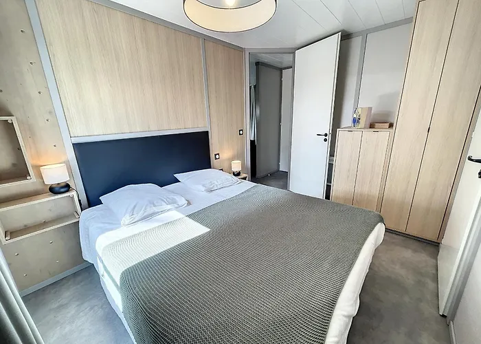 Cosy Avec Piscine Chauffee, Terrasse Et Parking A 2 Pas De La De - Fr-1-361-480 בקתה