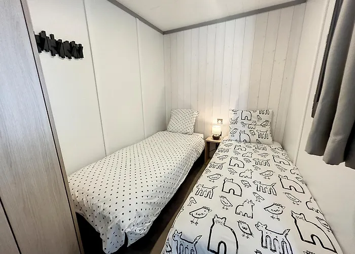 Cosy Avec Piscine Chauffee, Terrasse Et Parking A 2 Pas De La De - Fr-1-361-480 *